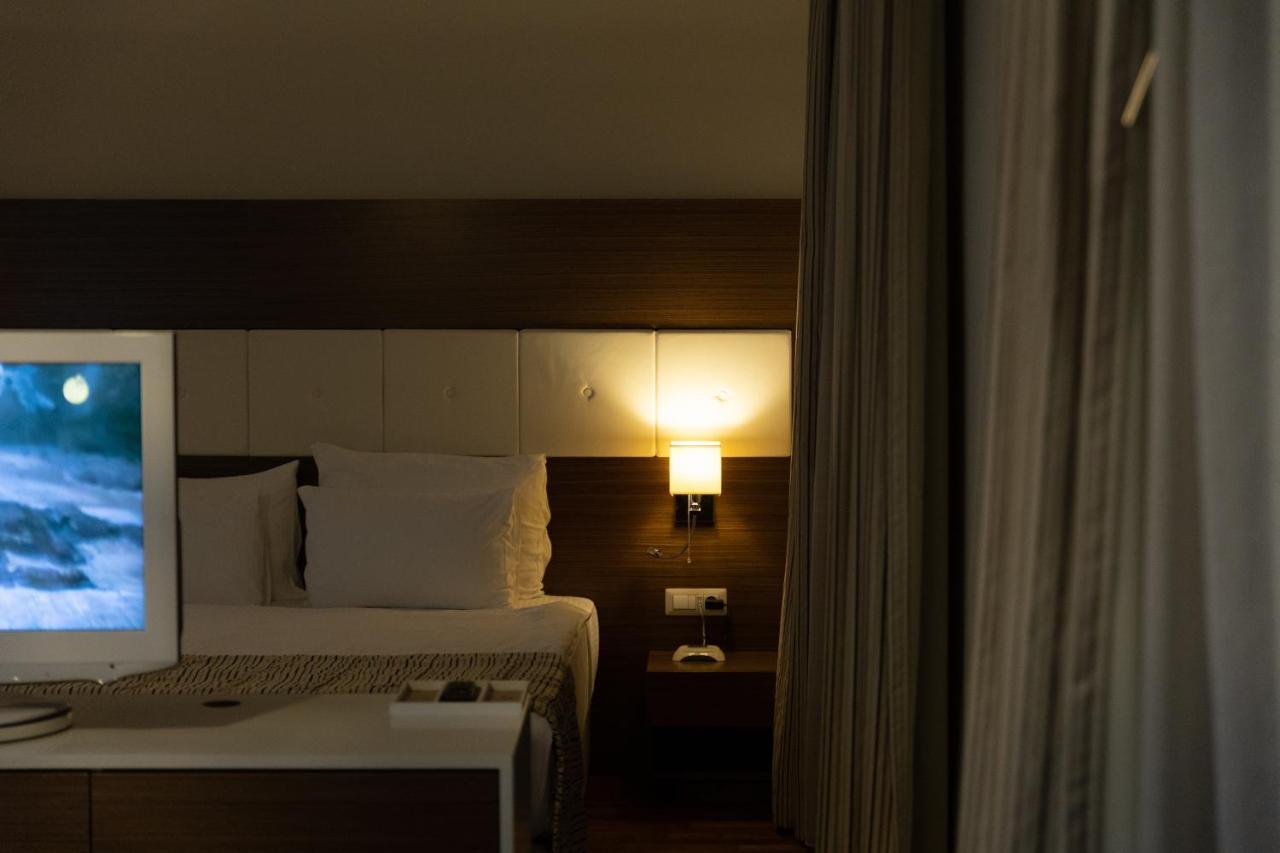 Hotel Dukagjini Peć Eksteriør billede