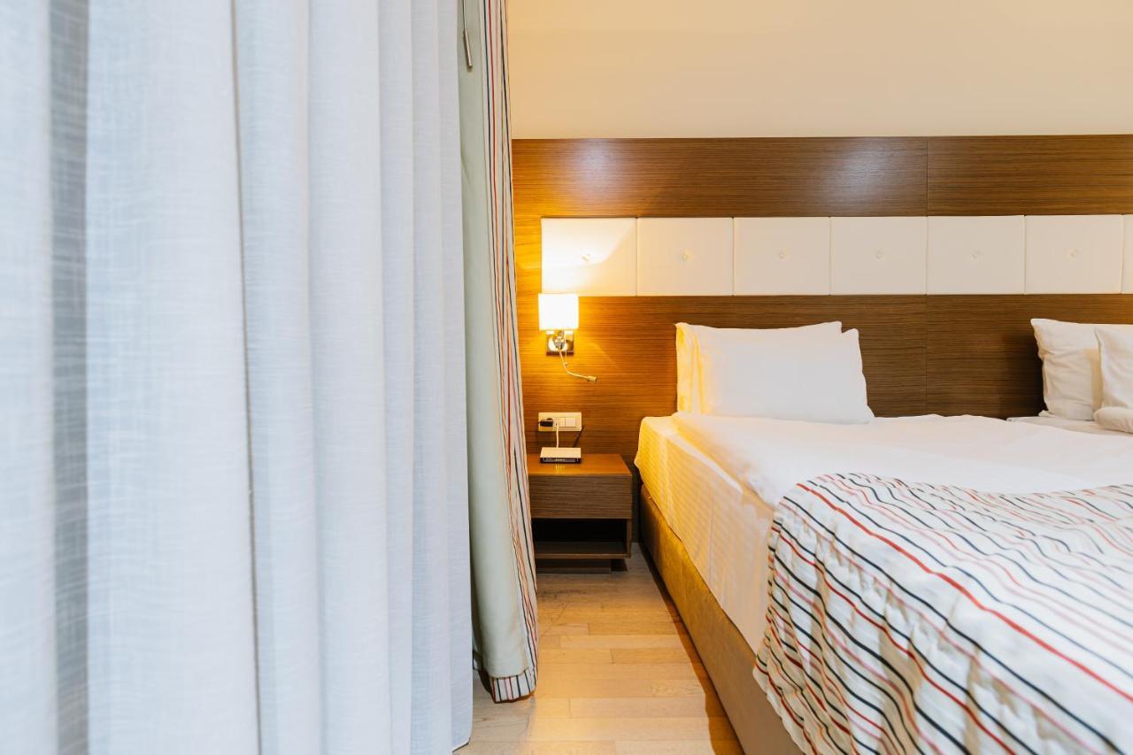 Hotel Dukagjini Peć Eksteriør billede